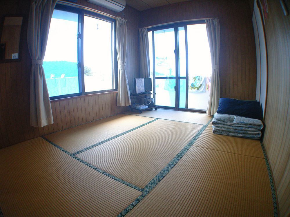 Hotel Minshuku Yadokari Zamami Exteriér fotografie