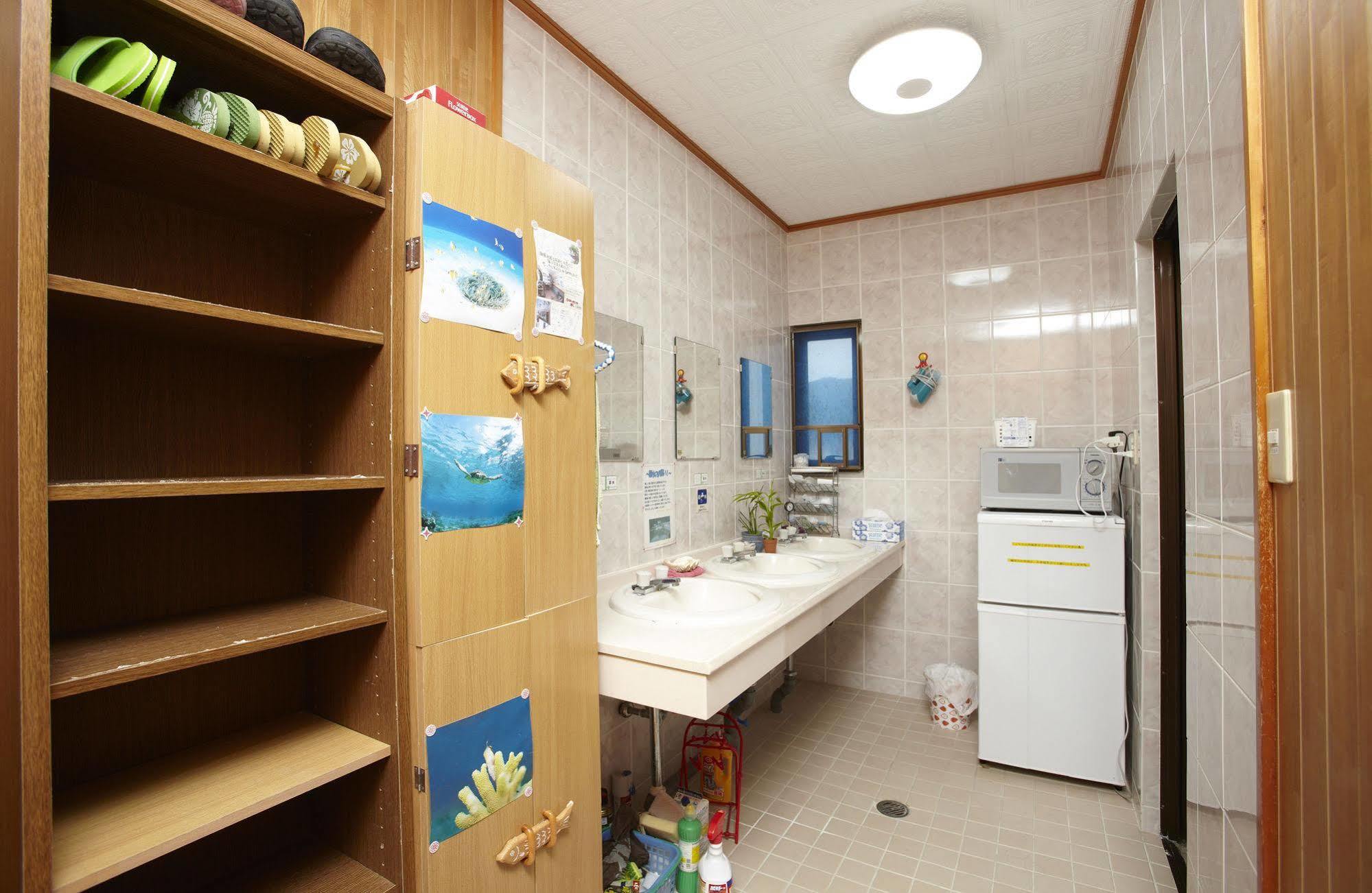 Hotel Minshuku Yadokari Zamami Exteriér fotografie